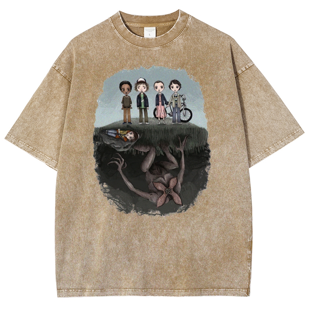 Group & Demogorgon Sci-Fi Horror Graphic Washed T-Shirt