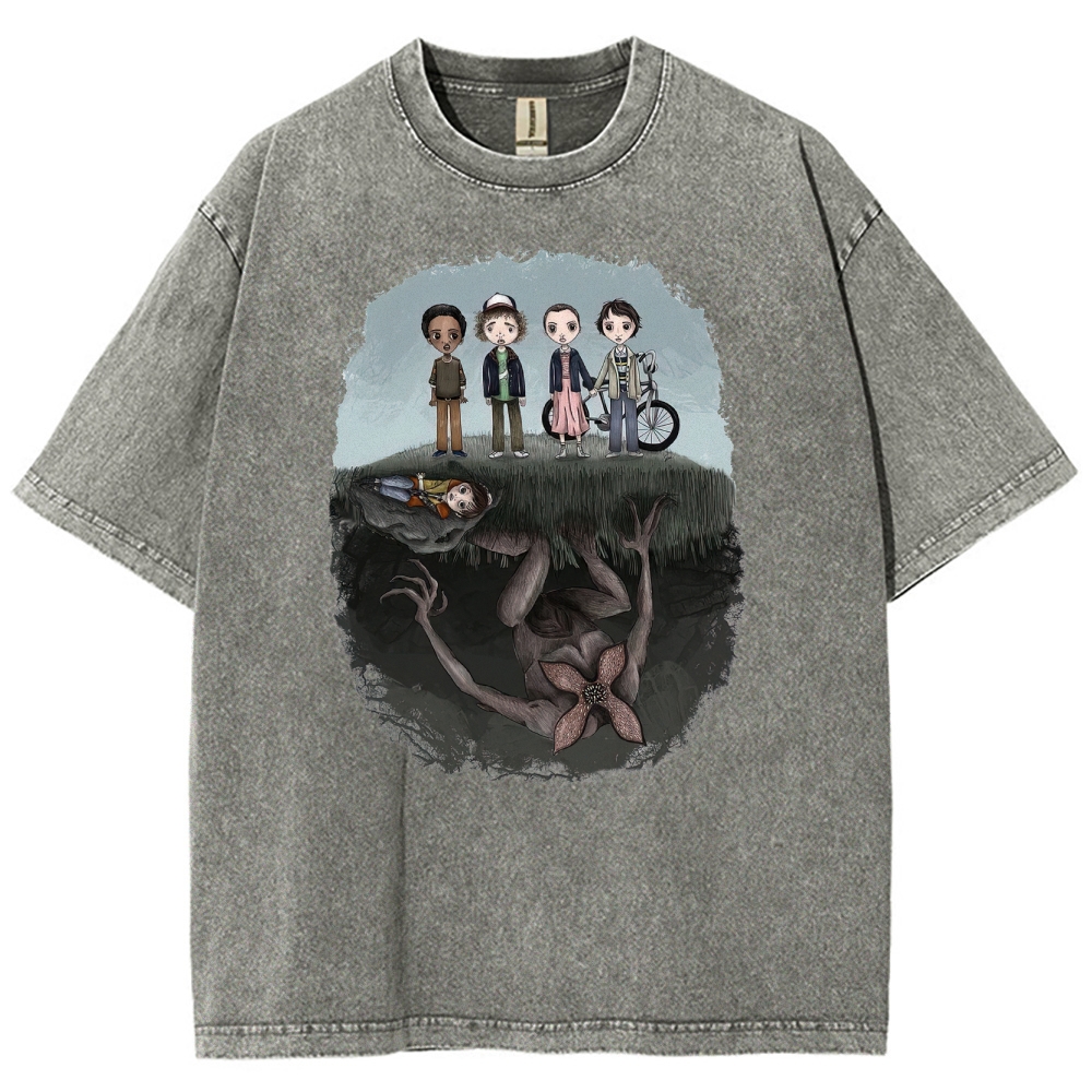 Group & Demogorgon Sci-Fi Horror Graphic Washed T-Shirt