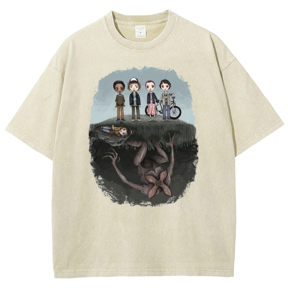 Group & Demogorgon Sci-Fi Horror Graphic Washed T-Shirt