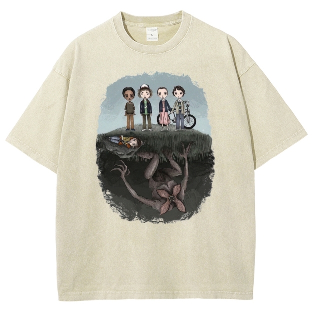 Group & Demogorgon Sci-Fi Horror Graphic Washed T-Shirt