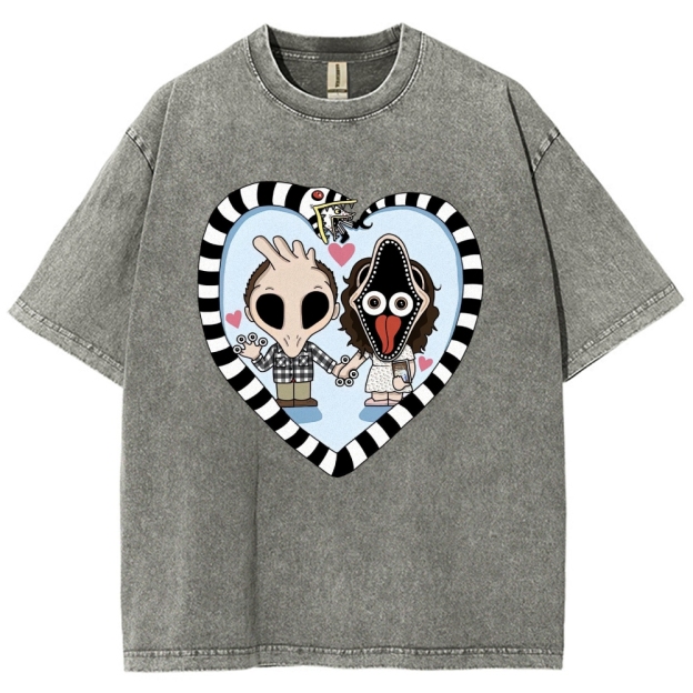 Zany Couple Heart Graphic Washed T-Shirt