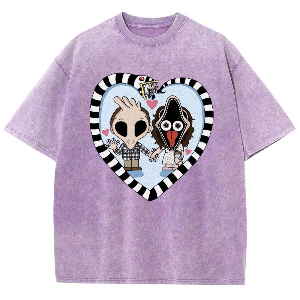 Zany Couple Heart Graphic Washed T-Shirt