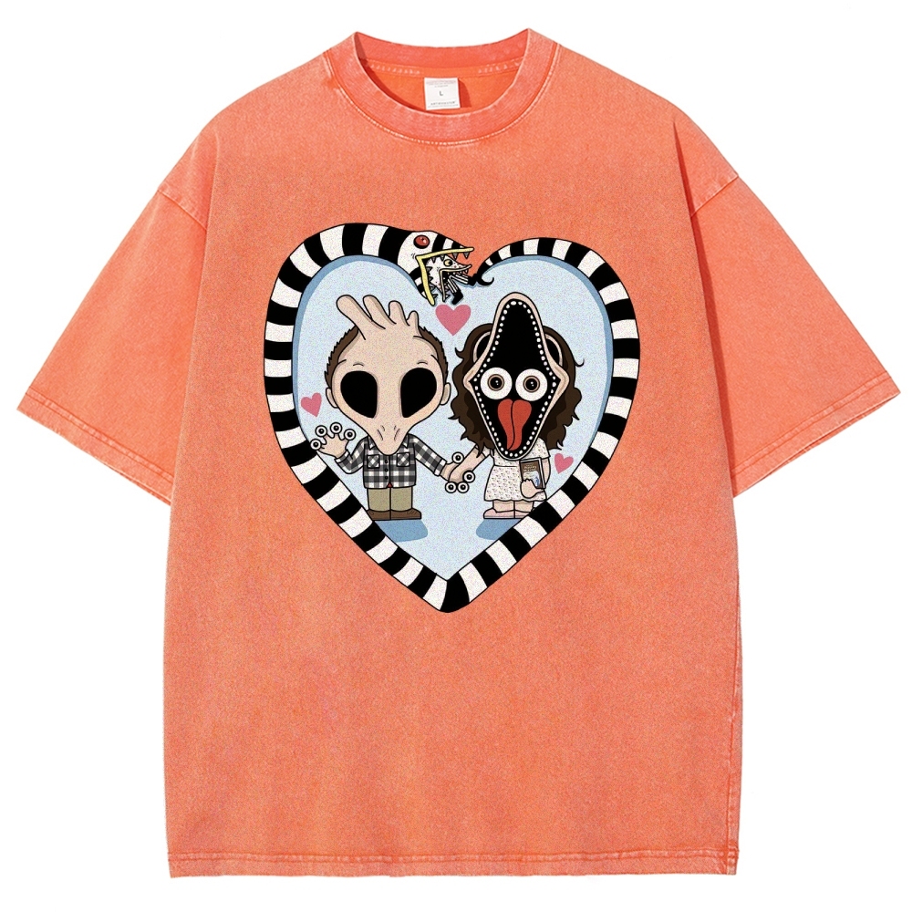 Zany Couple Heart Graphic Washed T-Shirt