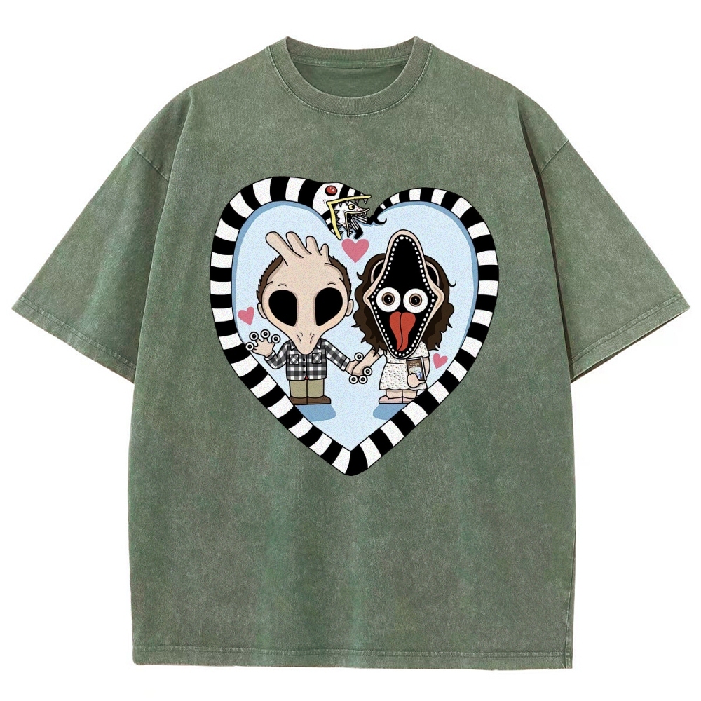 Zany Couple Heart Graphic Washed T-Shirt