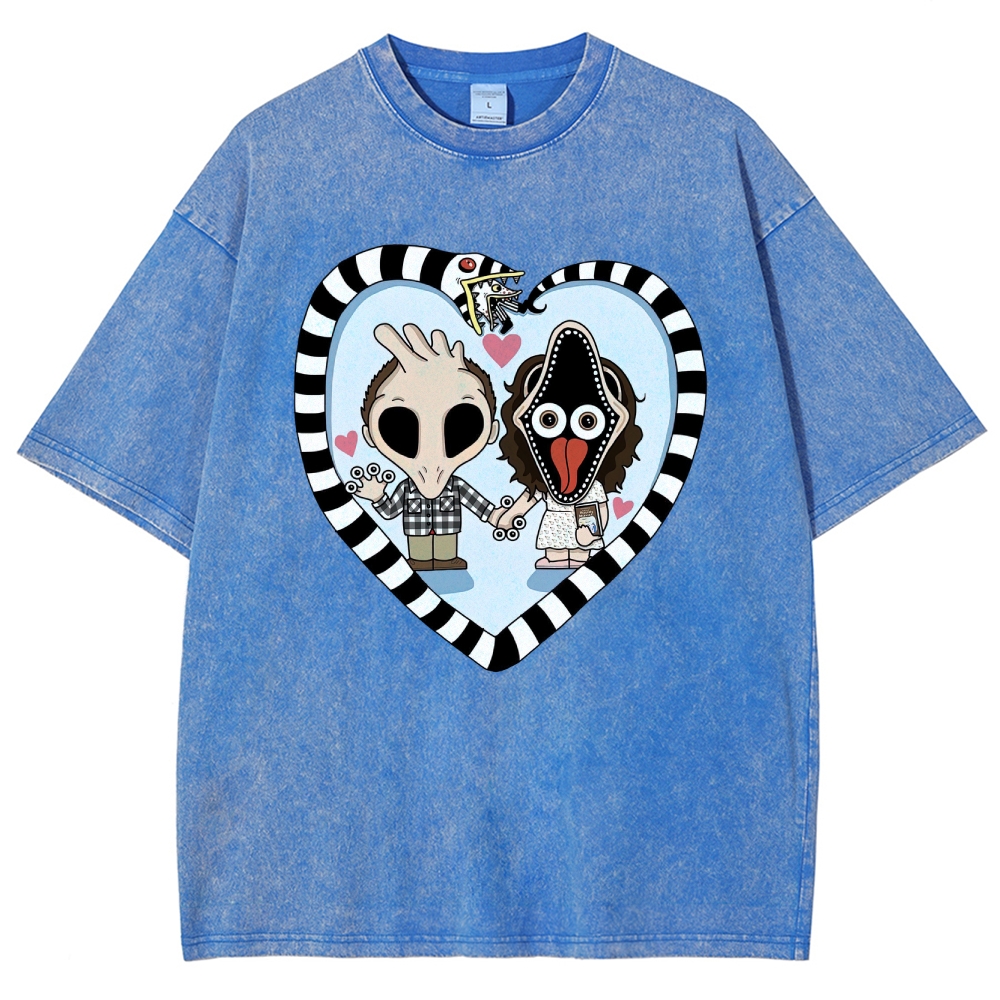 Zany Couple Heart Graphic Washed T-Shirt