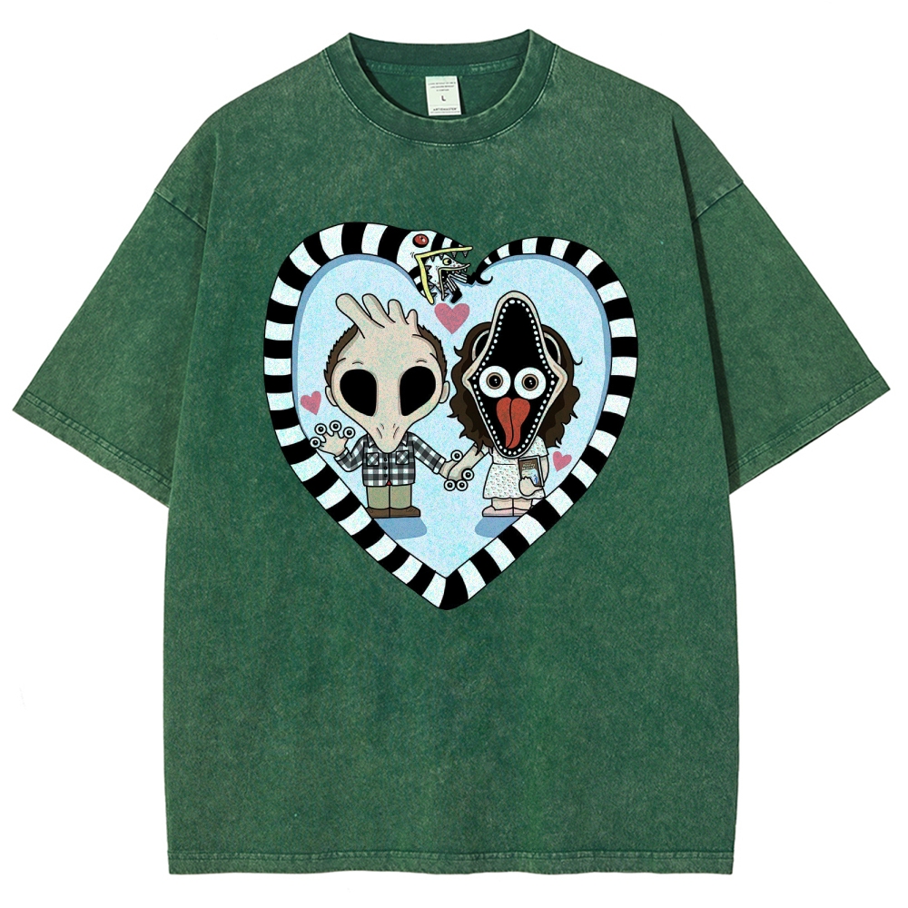 Zany Couple Heart Graphic Washed T-Shirt