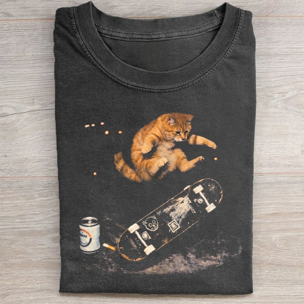  Vintage Skateboarding Cat Graphic Washed Tee