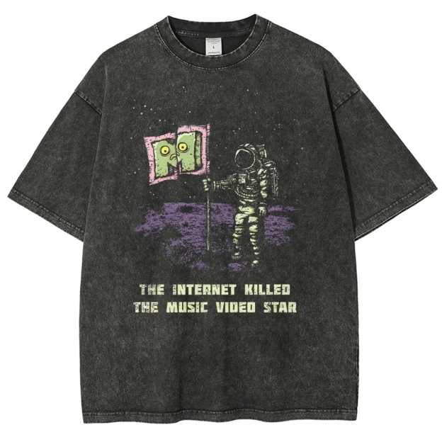 "New Horizons" Space Probe Retro Poster Washed T-Shirt 