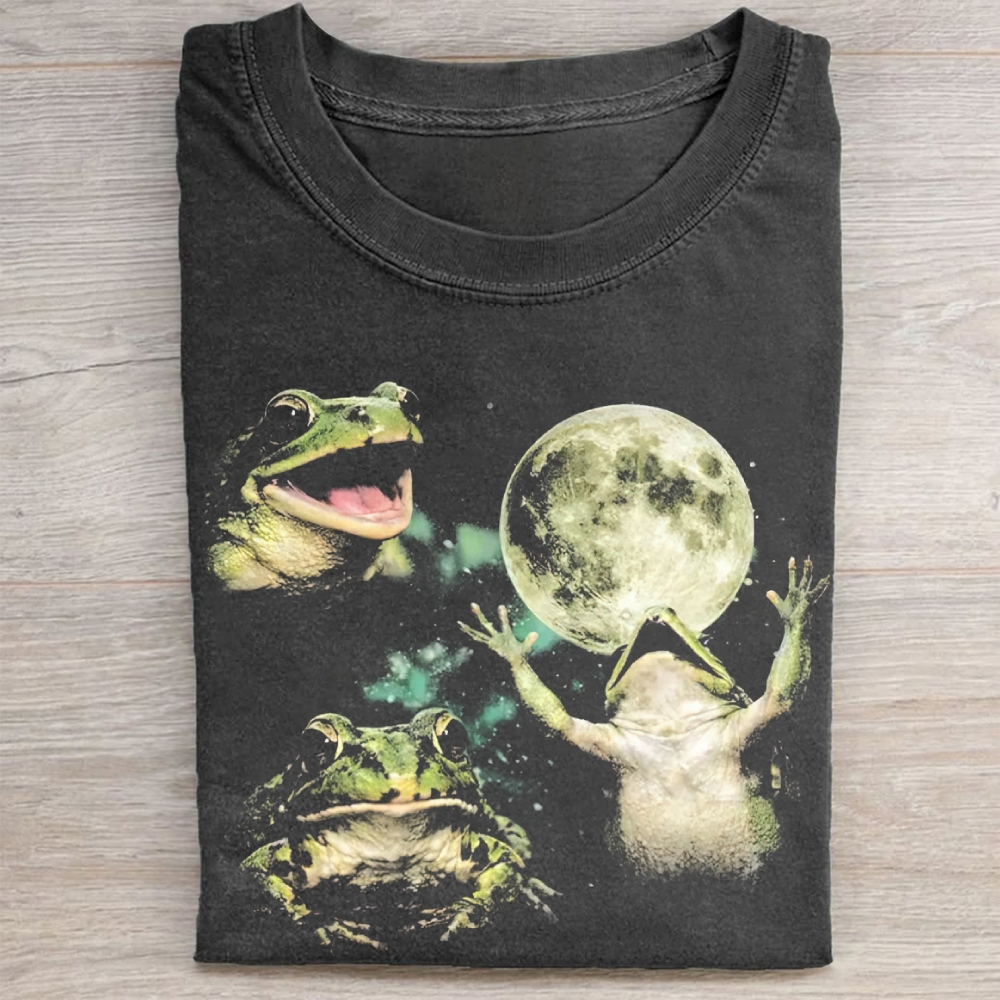 Three Frogs and Moon Graphic Washed Tee