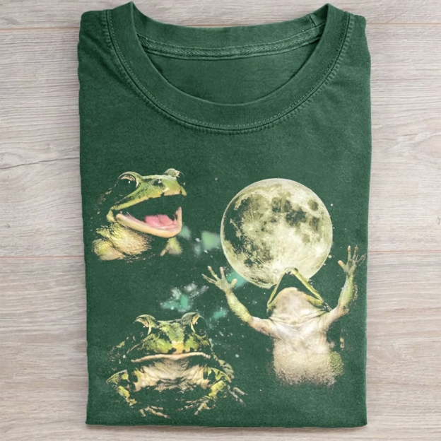 Three Frogs and Moon Graphic Washed Tee