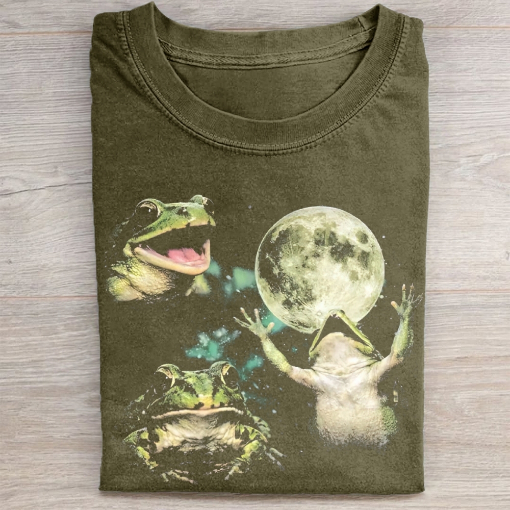 Three Frogs and Moon Graphic Washed Tee