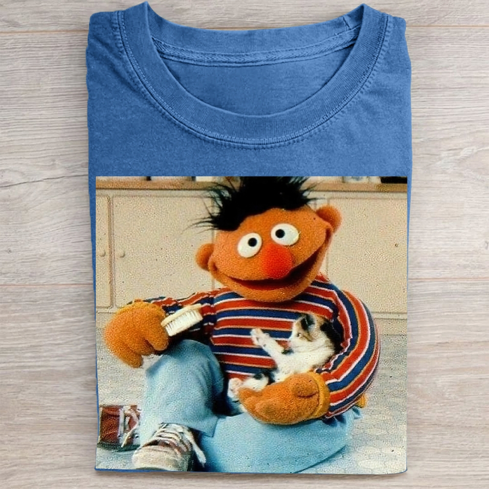 "Ernie & Kitten" Sesame Street Vintage Washed Tee
