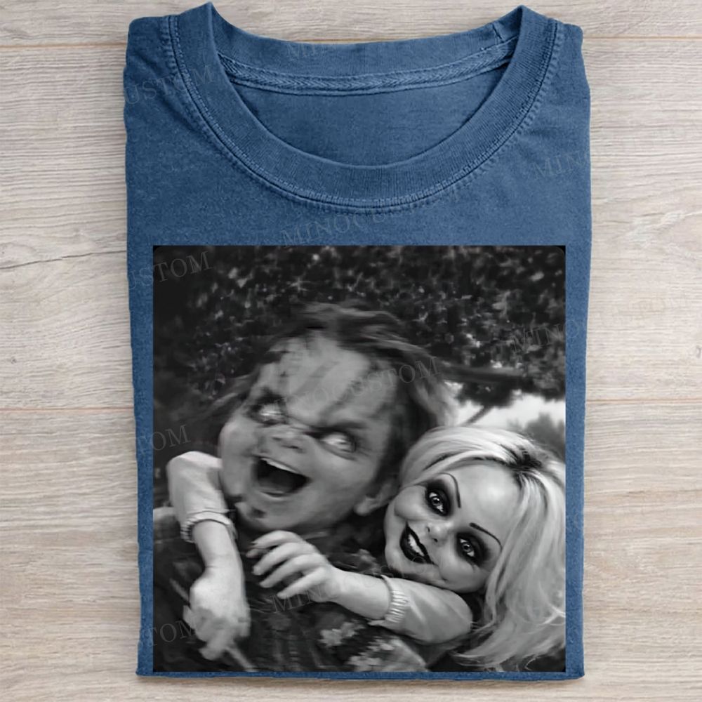  Horror Doll Couple Vintage Photo Style Vintage Washed Tee