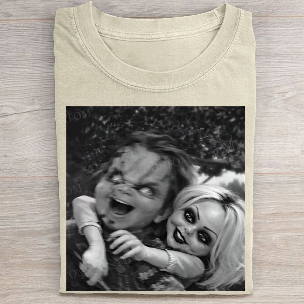  Horror Doll Couple Vintage Photo Style Vintage Washed Tee