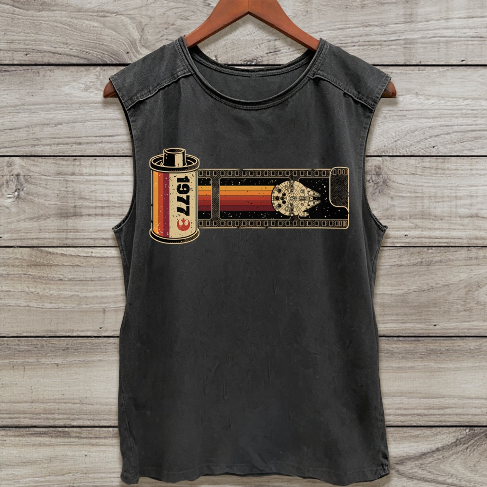 1977 Retro Film Roll Spaceship Vintage Washed Tank Top
