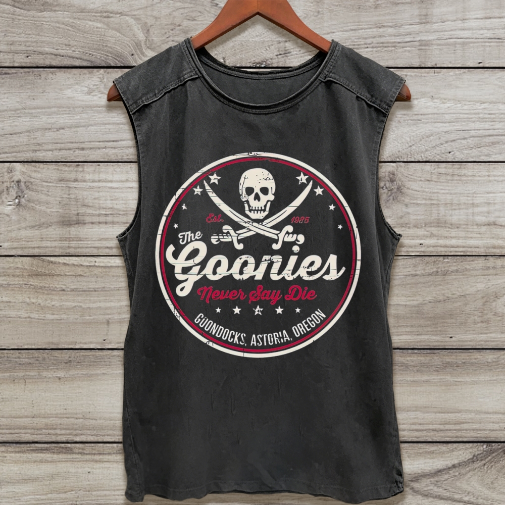 Pirate Skull Cross Sword Circular Badge Washed Tank Top