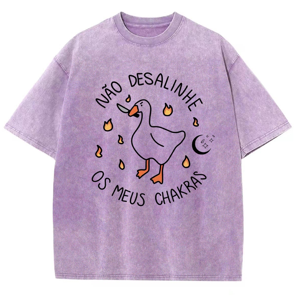 Cartoon Duck With Knife Fire Moon Portuguese Text Graphic Washed T-Shirt