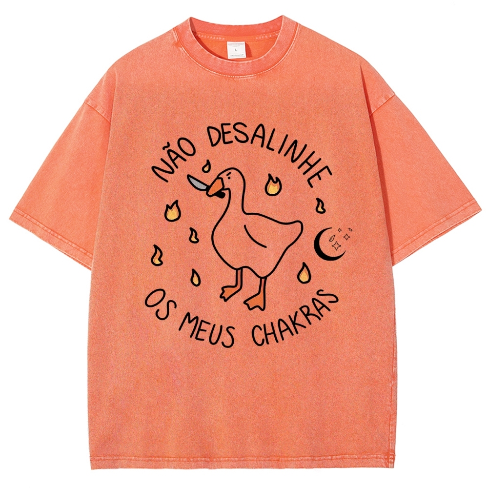 Cartoon Duck With Knife Fire Moon Portuguese Text Graphic Washed T-Shirt