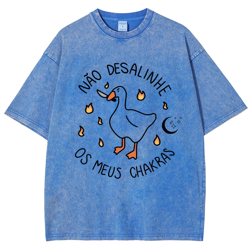 Cartoon Duck With Knife Fire Moon Portuguese Text Graphic Washed T-Shirt