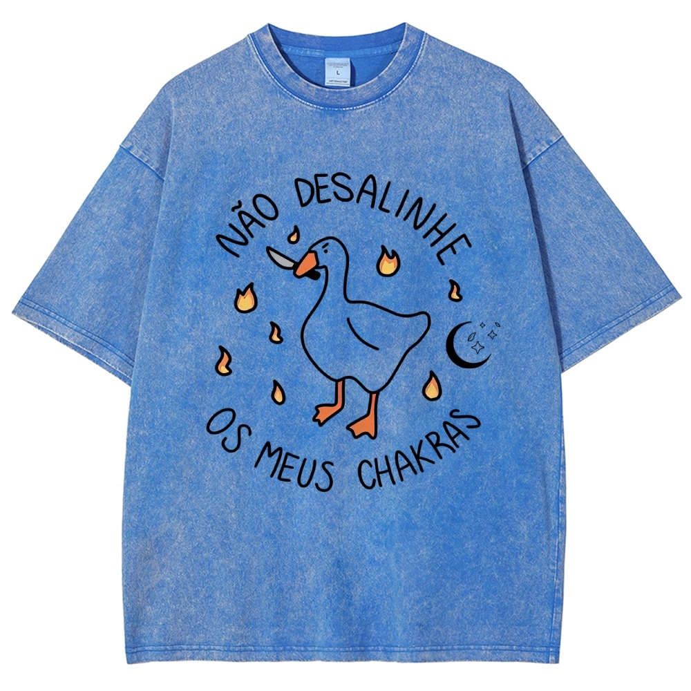 Cartoon Duck With Knife Fire Moon Portuguese Text Graphic Washed T-Shirt