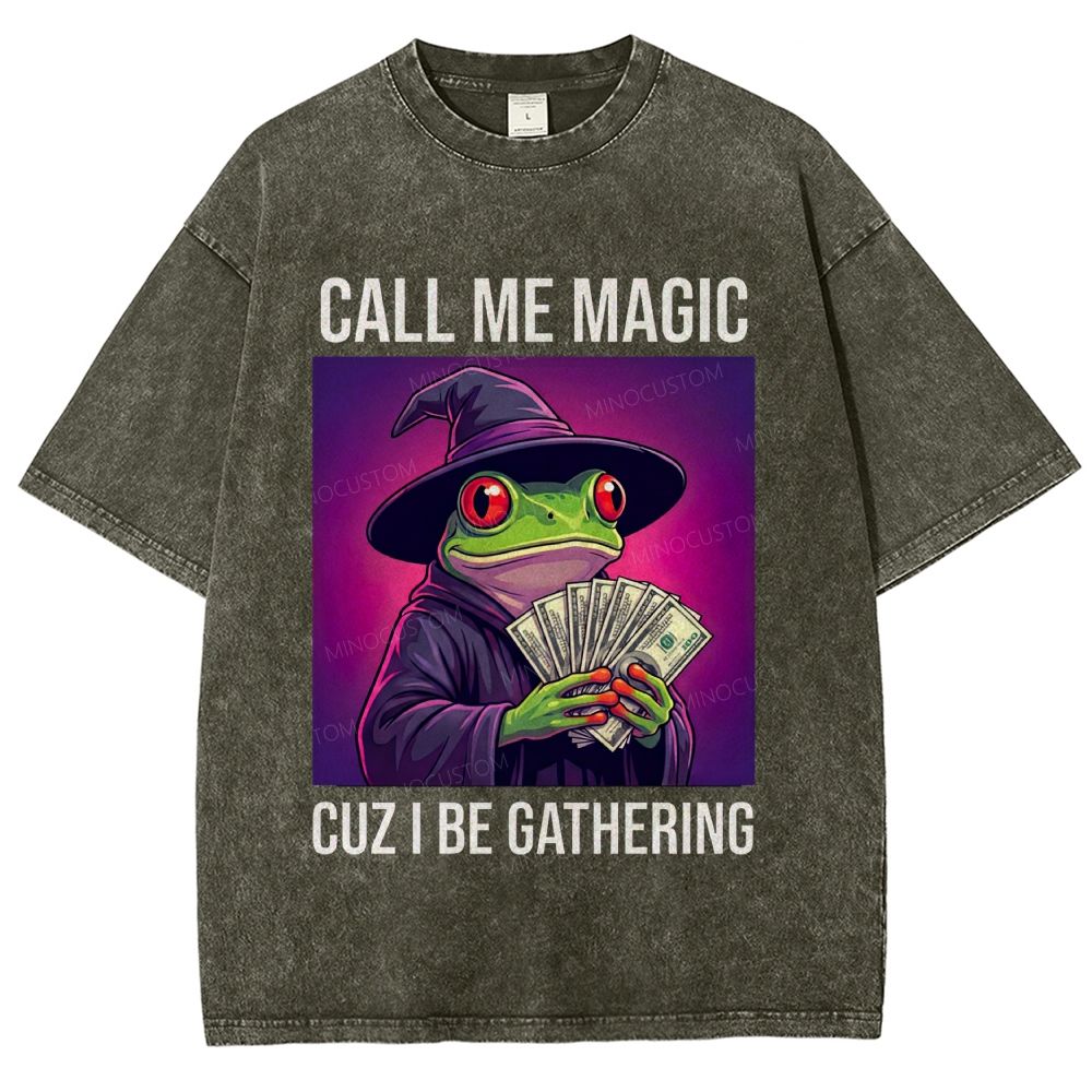 Funny Wizard Frog Holding Cash Graphic Washed T-Shirt