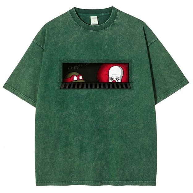 Dark Humor Comic Style Sewer Peeking Figure Graphic Washed T-shirt