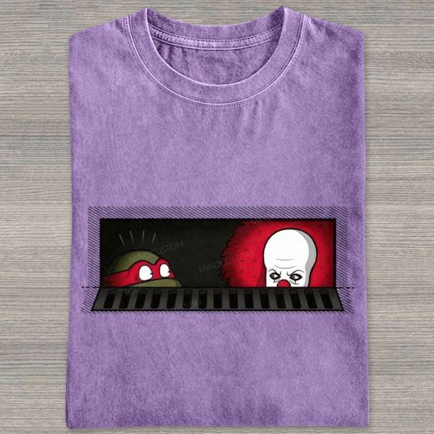 Dark Humor Comic Style Sewer Peeking Figure Graphic Washed T-shirt