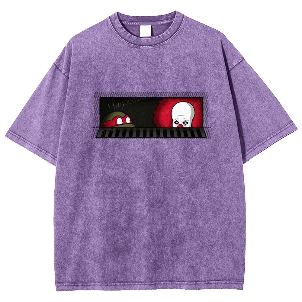Dark Humor Comic Style Sewer Peeking Figure Graphic Washed T-shirt