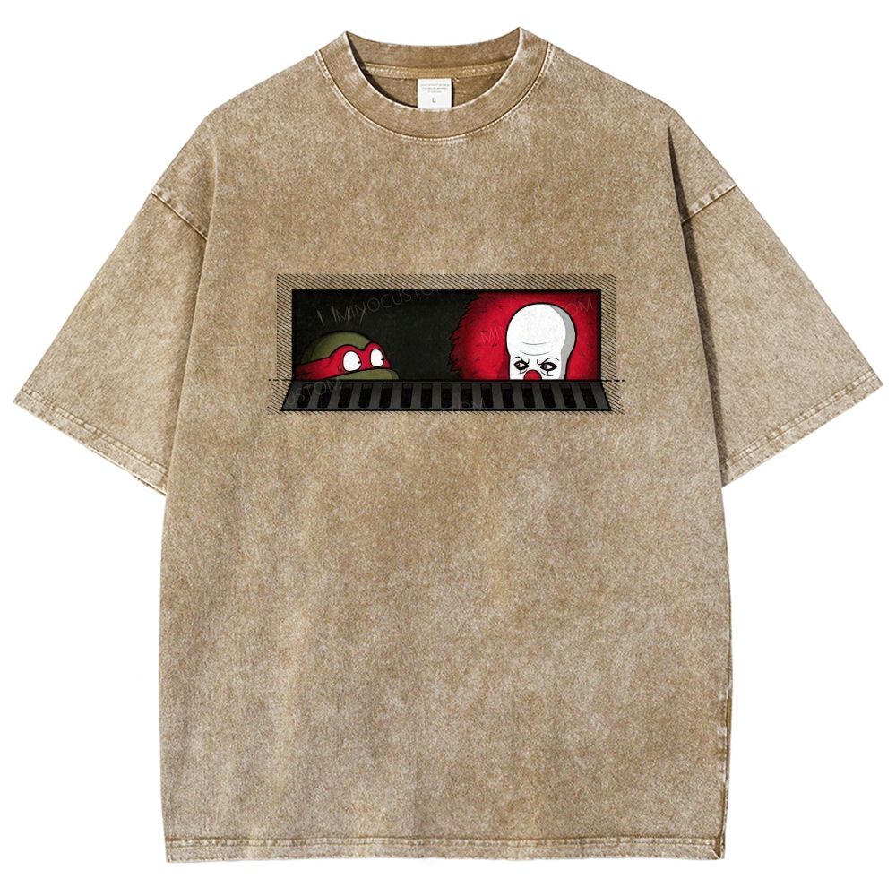 Dark Humor Comic Style Sewer Peeking Figure Graphic Washed T-shirt