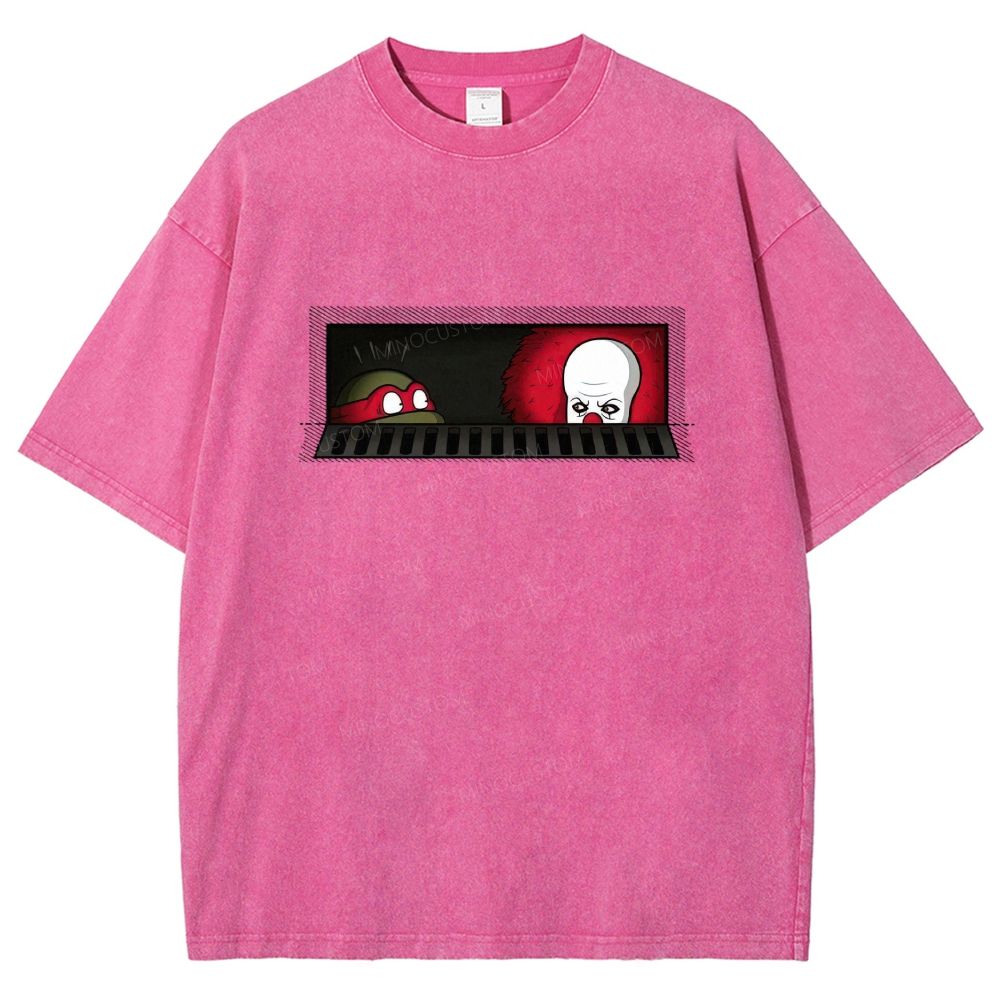 Dark Humor Comic Style Sewer Peeking Figure Graphic Washed T-shirt