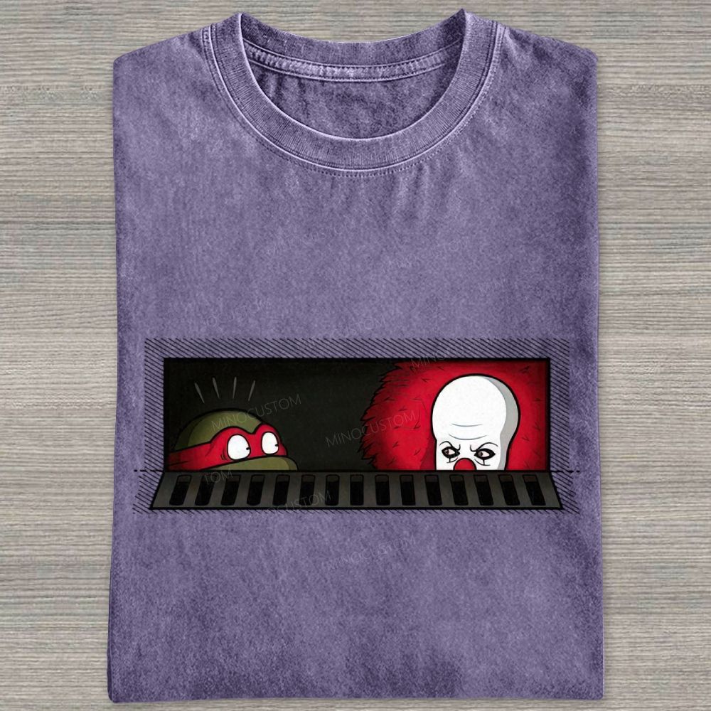 Dark Humor Comic Style Sewer Peeking Figure Graphic Washed T-shirt