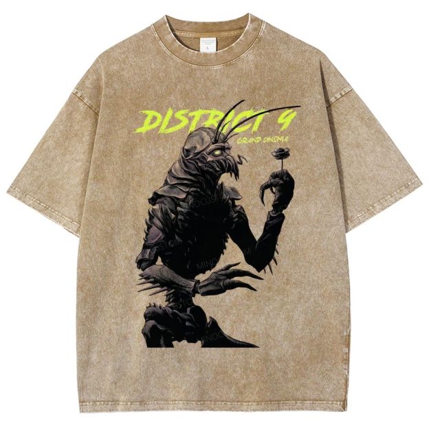 Dark Sci‑Fi Alien Monster Holding Flower Graphic Unisex Fit Washed T-Shirt