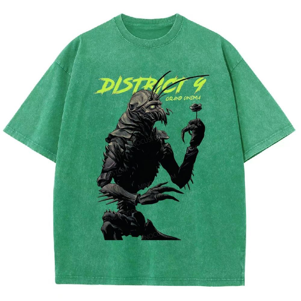 Dark Sci‑Fi Alien Monster Holding Flower Graphic Unisex Fit Washed T-Shirt