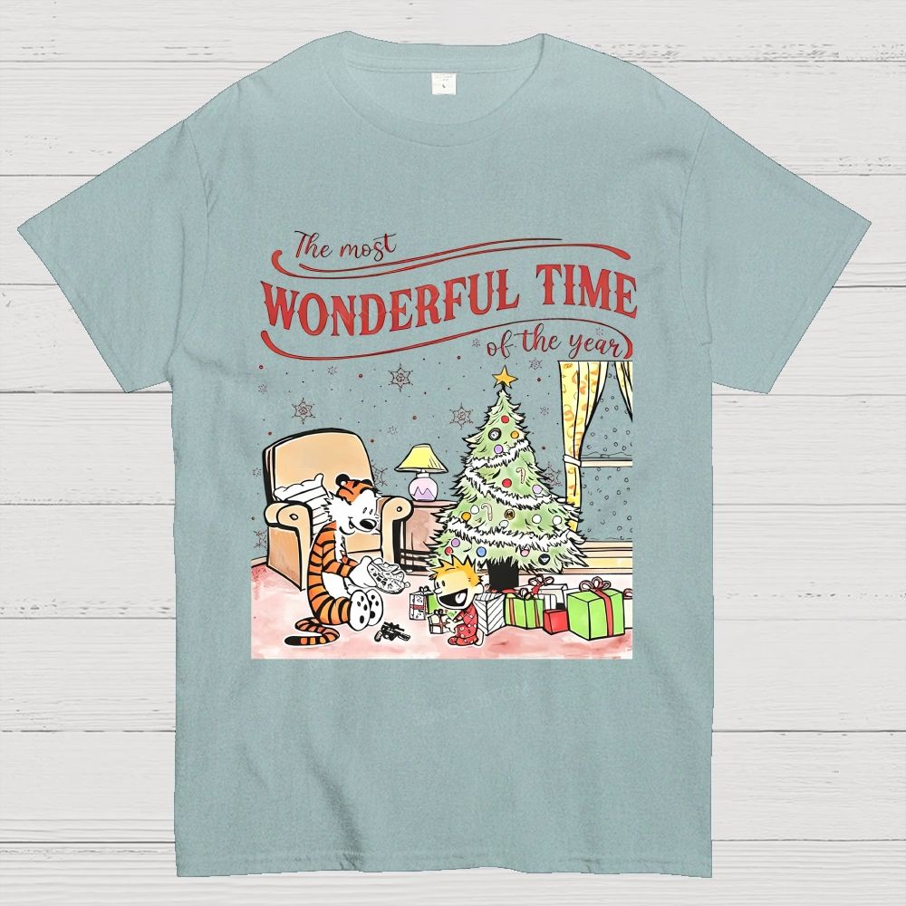 Vintage Christmas Holiday Cozy Cartoon Characters Xmas Tree Gift Cotton T-Shirt