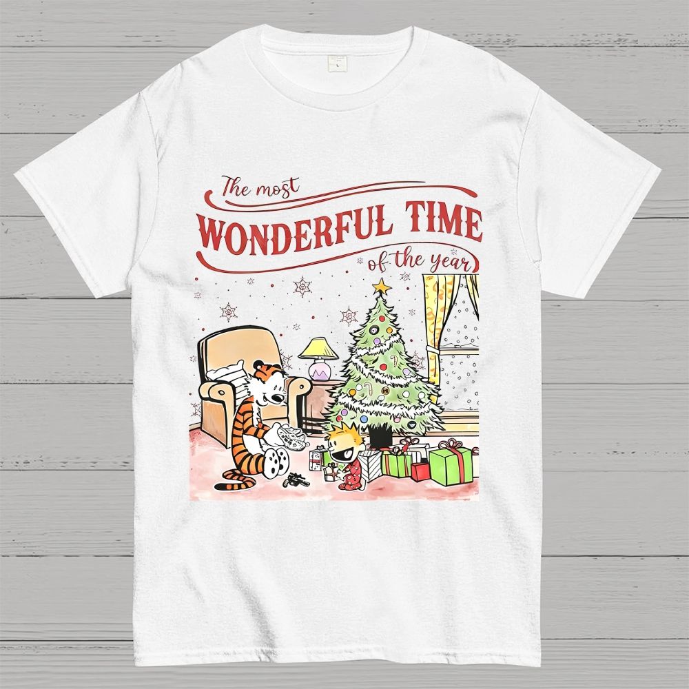 Vintage Christmas Holiday Cozy Cartoon Characters Xmas Tree Gift Cotton T-Shirt