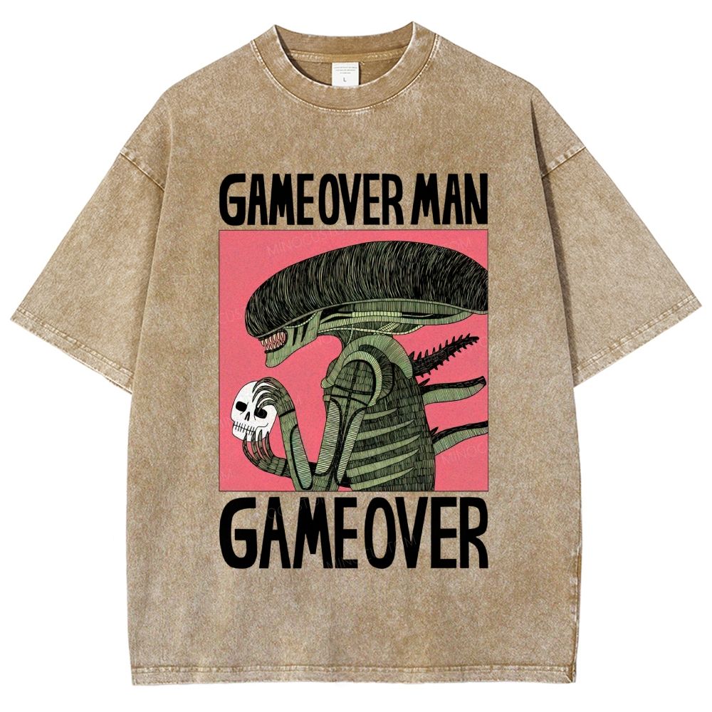 Vintage Sci‑Fi Xenomorph Style Monster Unisex Fit Washed T-Shirt