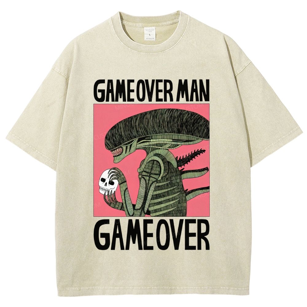 Vintage Sci‑Fi Xenomorph Style Monster Unisex Fit Washed T-Shirt
