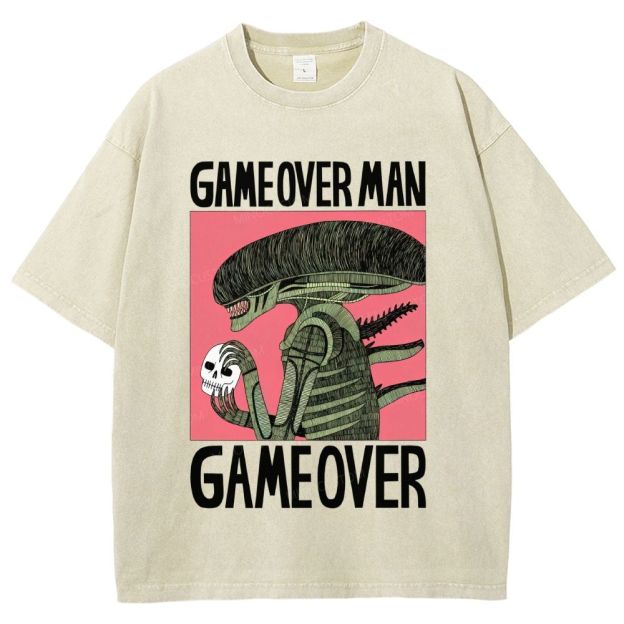 Vintage Sci‑Fi Xenomorph Style Monster Unisex Fit Washed T-Shirt