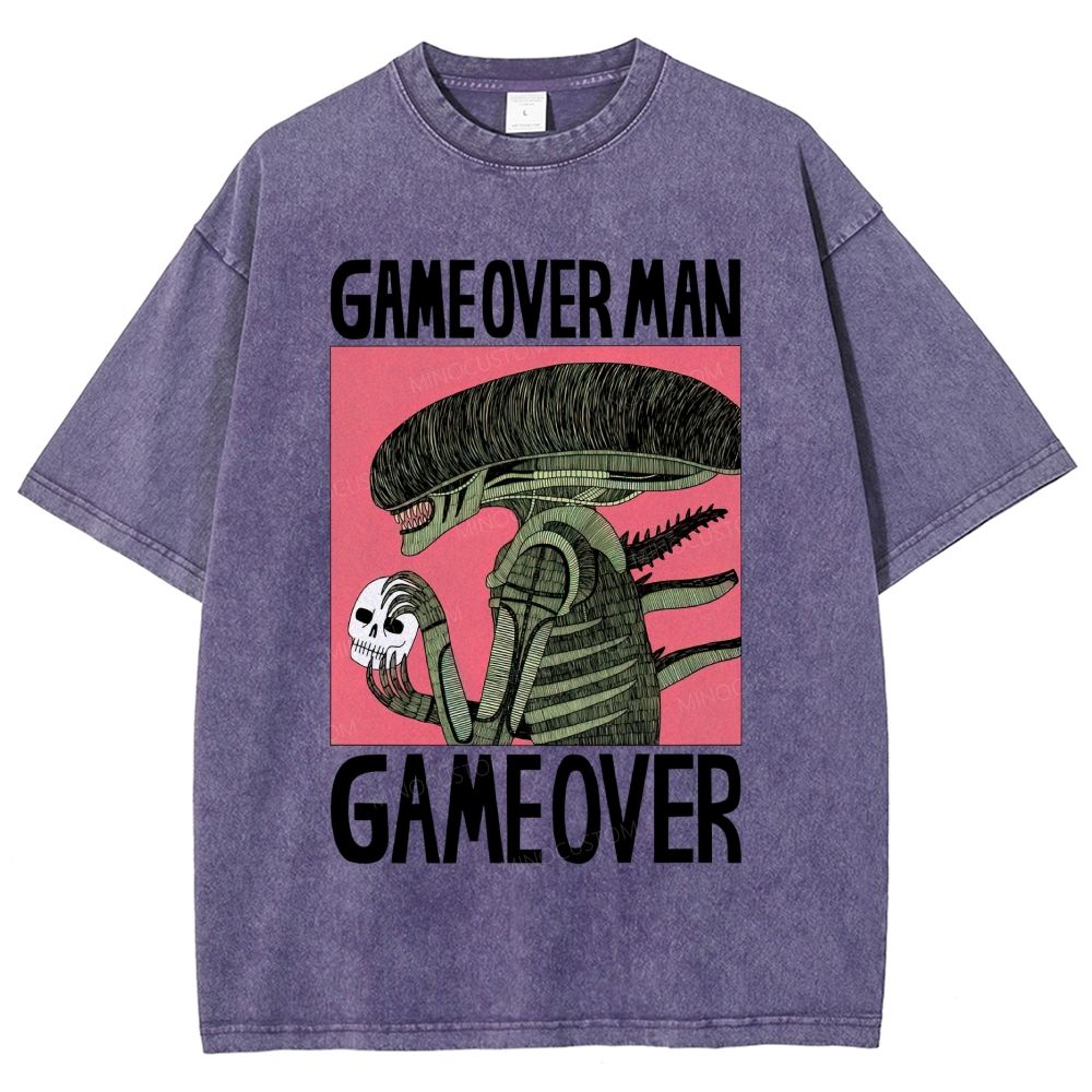 Vintage Sci‑Fi Xenomorph Style Monster Unisex Fit Washed T-Shirt