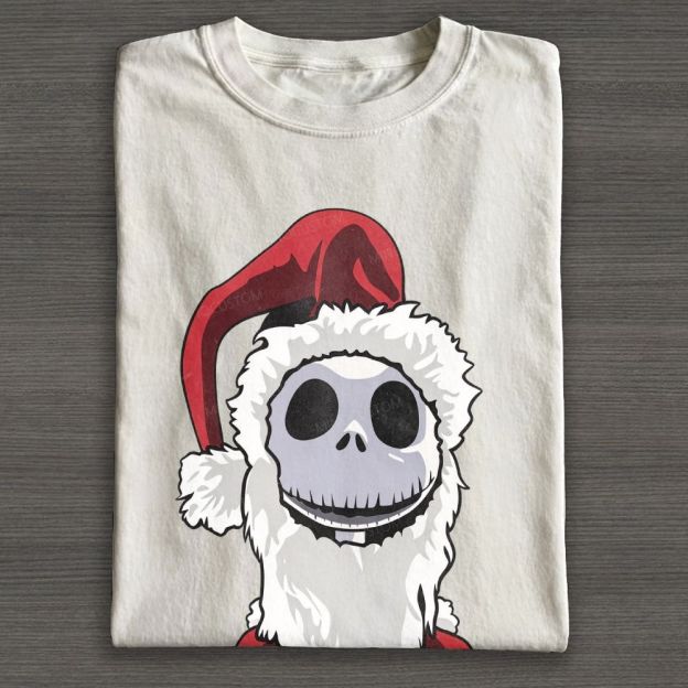 Spooky Skeleton Santa Hat Christmas Graphic Cotton T-shirt