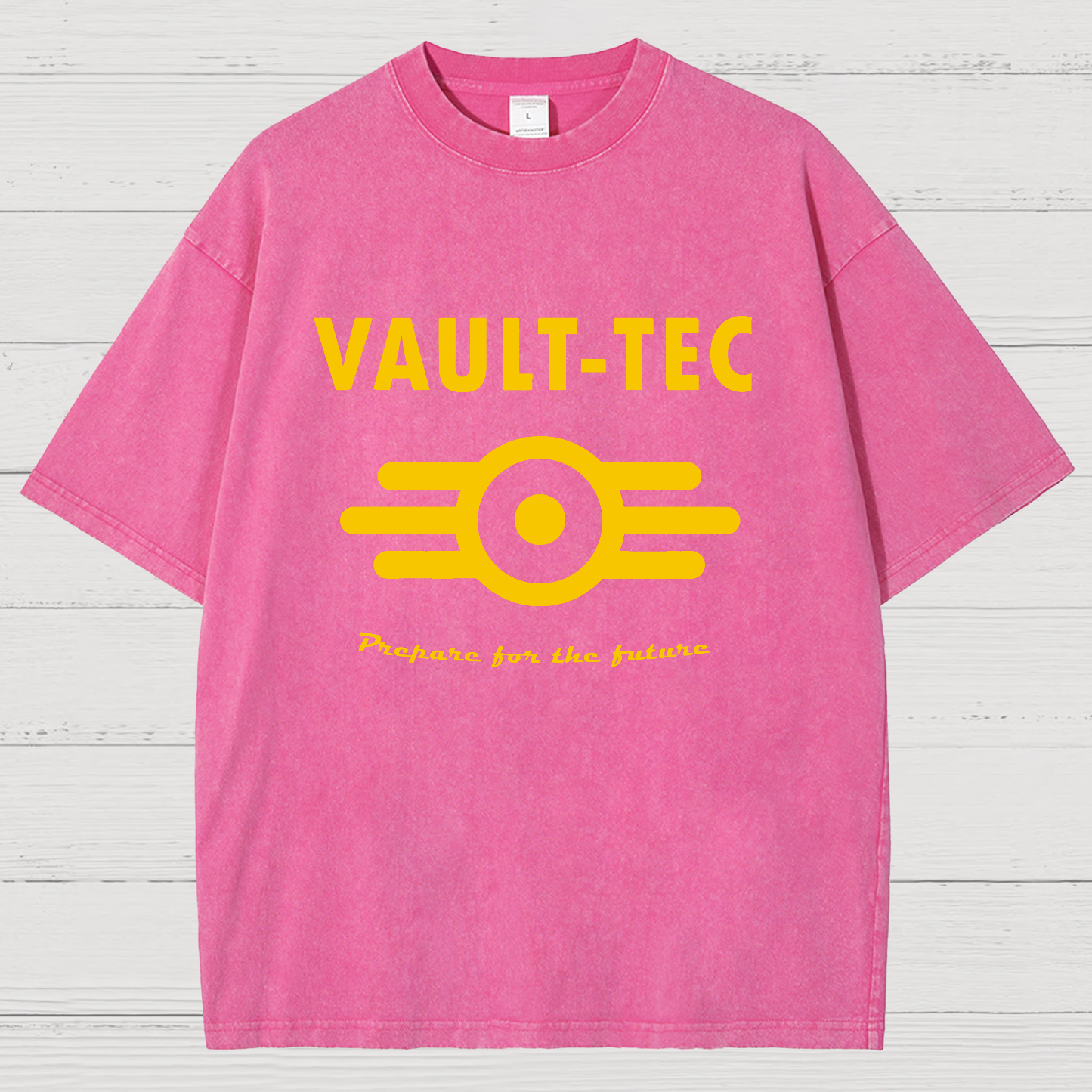 Fallout 4 Vault-Tec logo Essential Vintage Distressed T-shirt