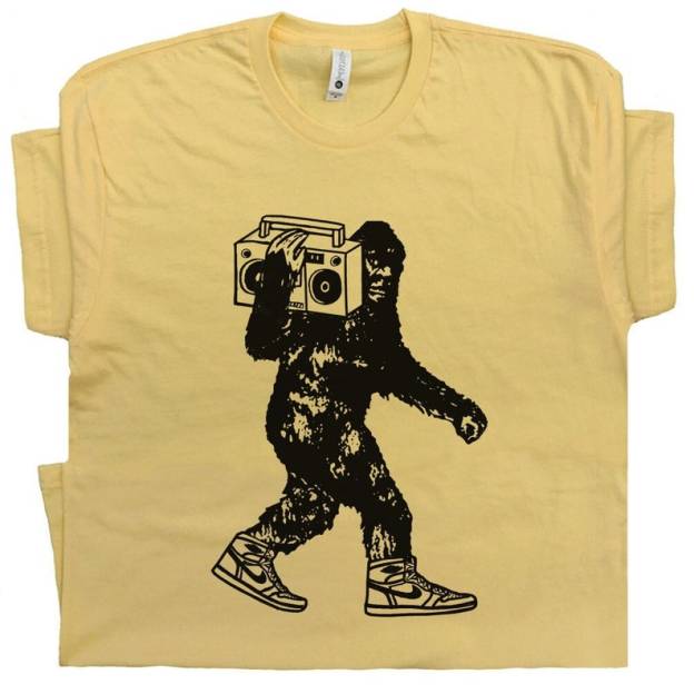 Vintage Hip Hop Stereo Record Player T-Shirt