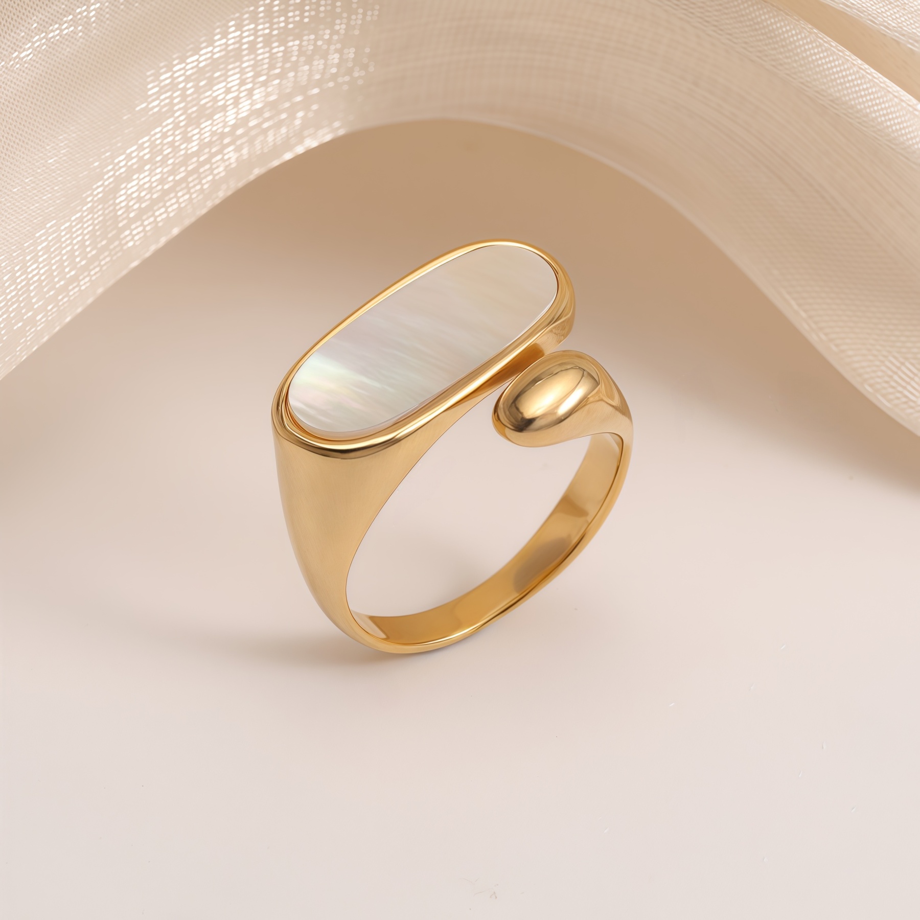 Metallic Texture Mother - of - Pearl Ring Set - Trendy and Versatile Unisex Accessory