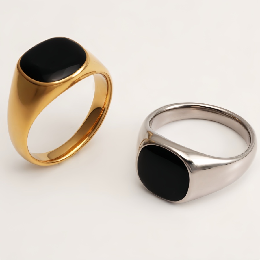 Fashionable Polished Metal Black Oval Ring - Must - Have for Personalized Outfits | DZ1030