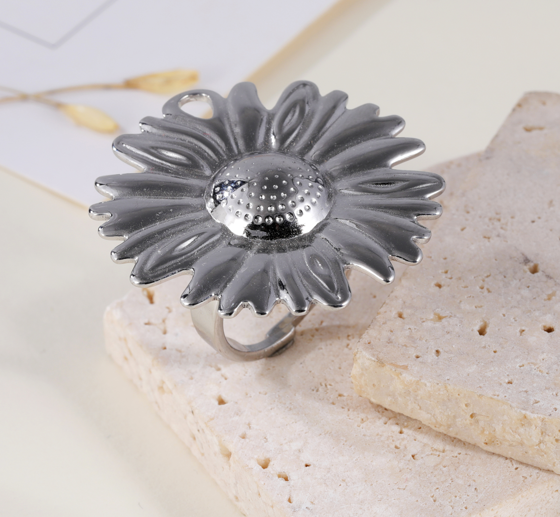 Adjustable 24K Gold Plated Stainless Steel Daisy Women's Ring | G005376-JinBaoJewerly