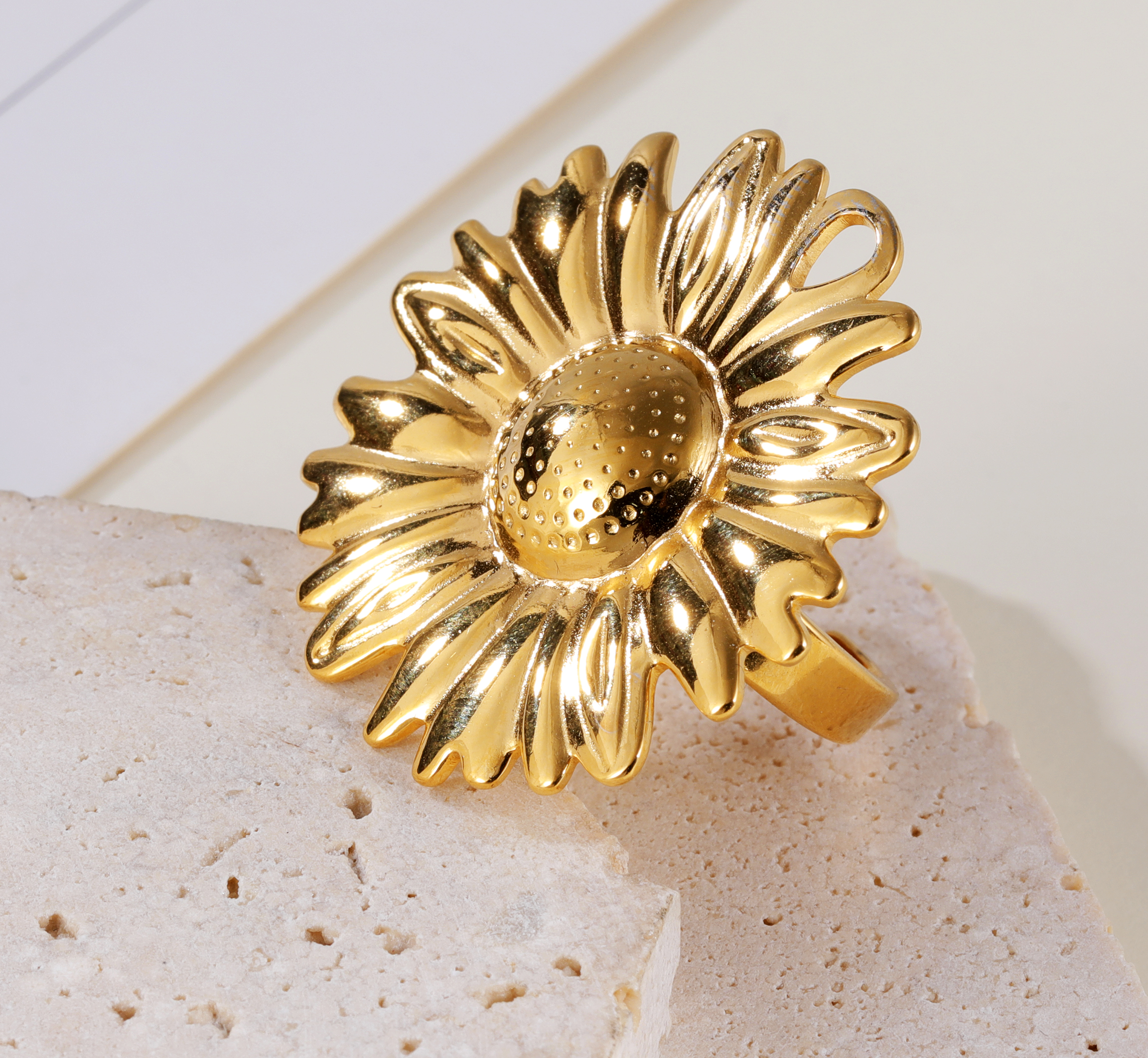 Adjustable 24K Gold Plated Stainless Steel Daisy Women's Ring | G005376-JinBaoJewerly