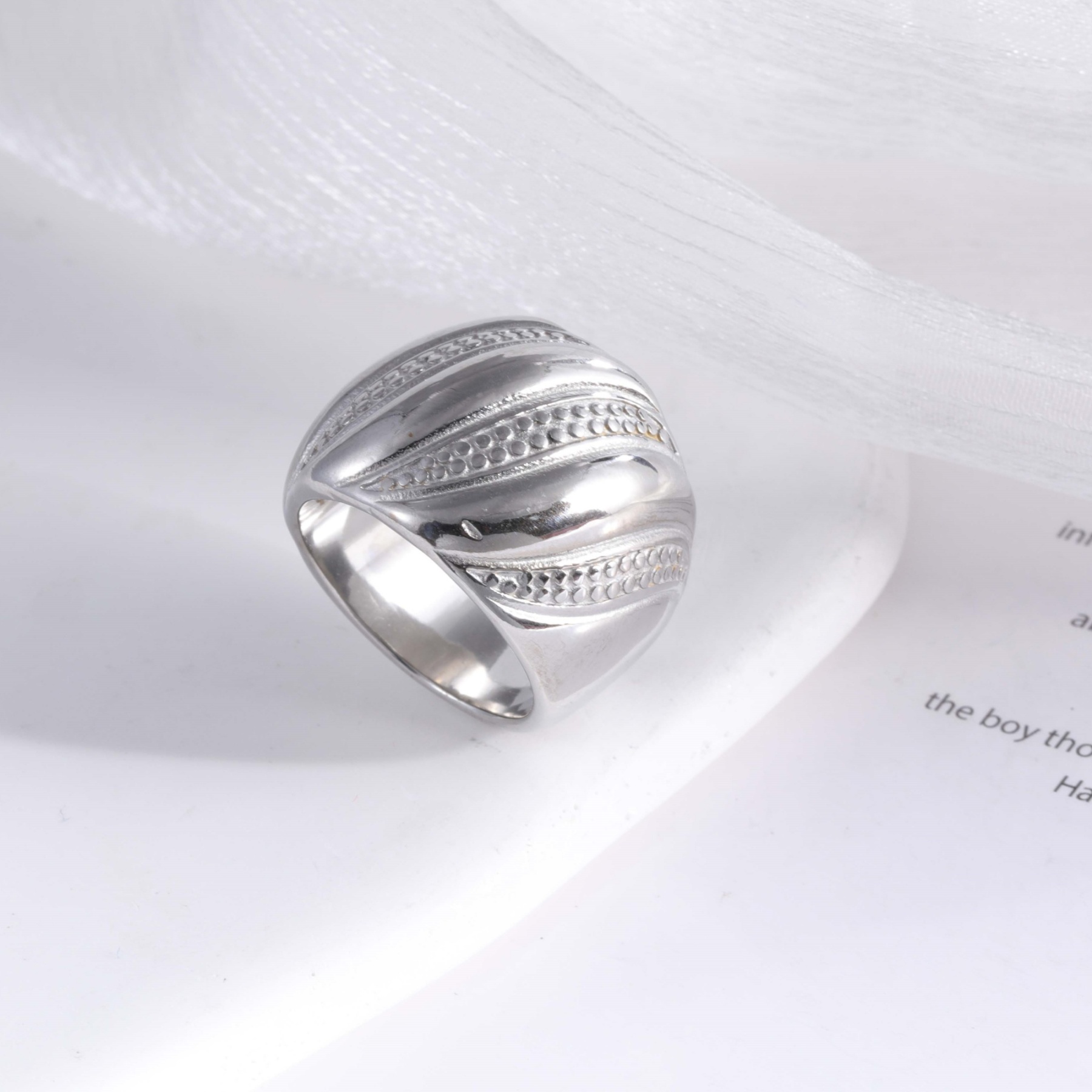 24K Gold Plated Stainless Steel Wavy Polished Men's Waterproof Ring丨G003411-JinBaoJewerly