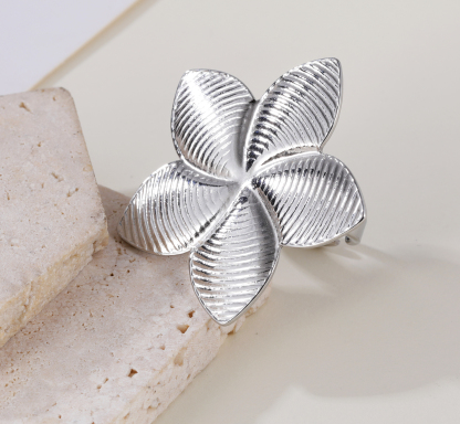 Artistic Petal Ring - Elegant Jewelry for Women | G005242-JinBaoJewerly