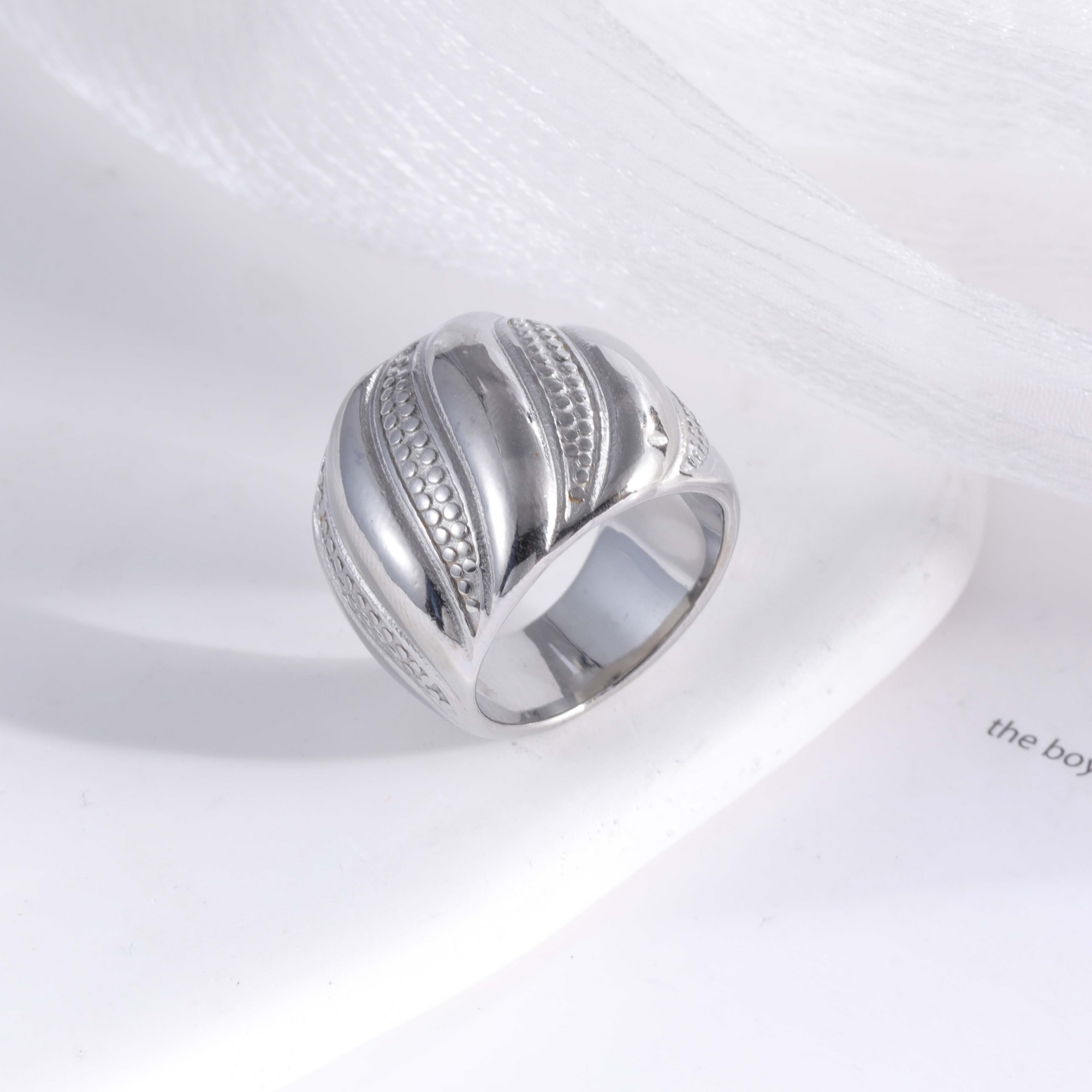 24K Gold Plated Stainless Steel Wavy Polished Men's Waterproof Ring丨G003411-JinBaoJewerly