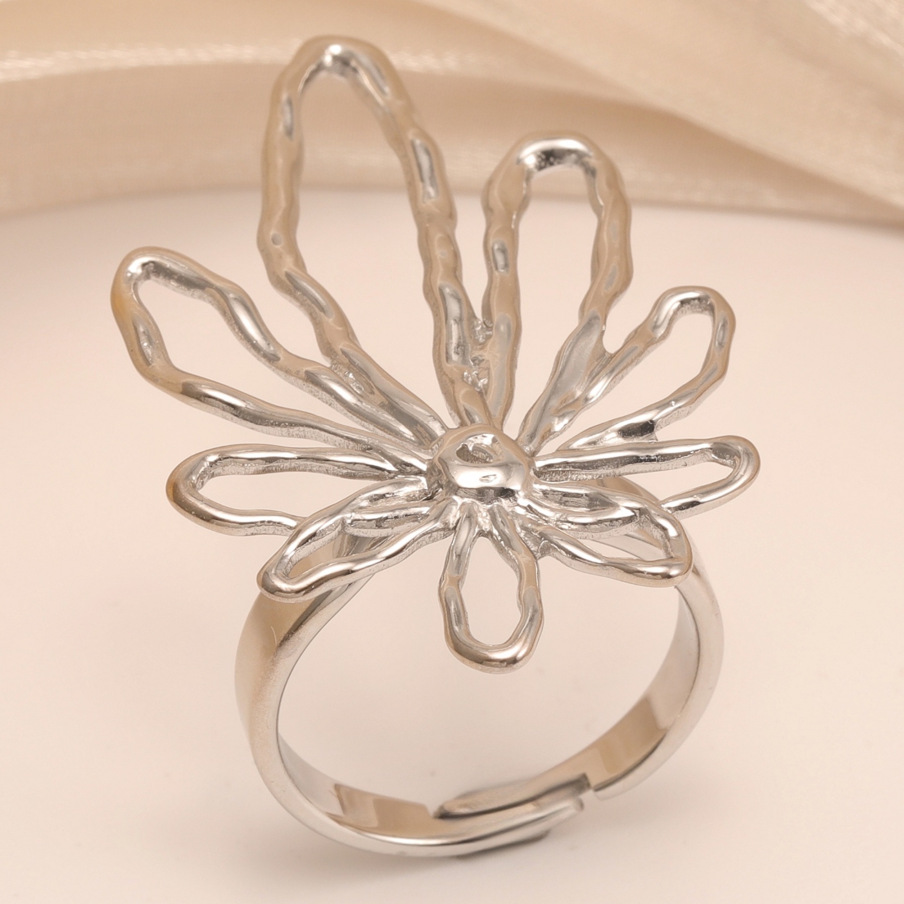 Bohemian Style Daisy - inspired Stainless Steel Women's Ring丨G005898-JinBaoJewerly